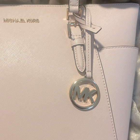 Michael Kors Charlotte Large Saffiano Leather Top-Zip Tote Bag Power Blush NWT - Picture 5 of 6